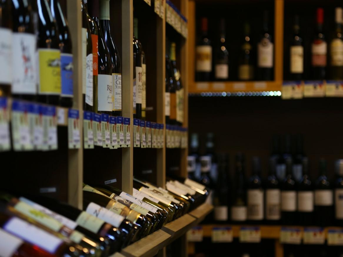 phạm vi kinh doanh phân phối rượu